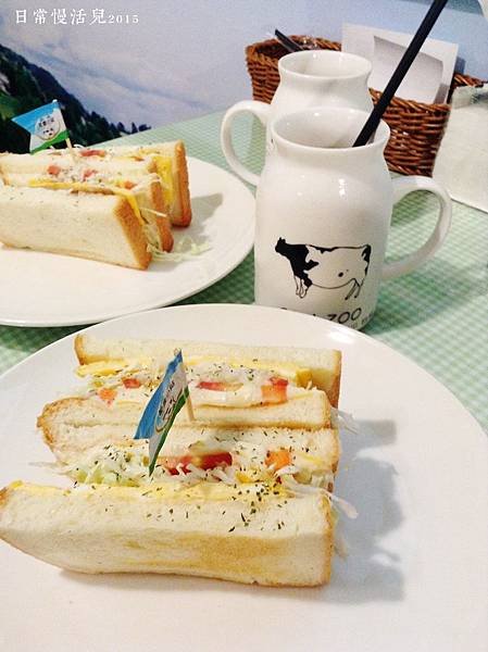 初鹿小站二店.jpg