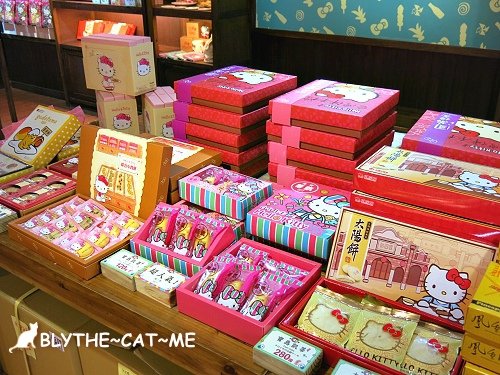 Hello Kitty伴手禮 (1).JPG