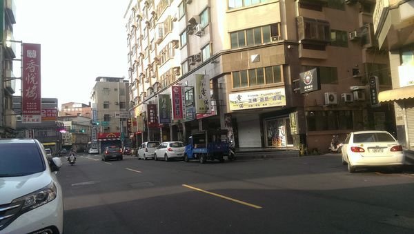 光華黃金三角窗店面4.jpg