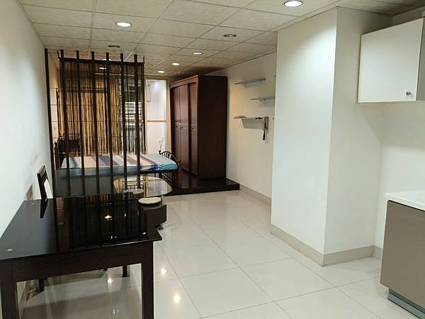 LINE_ALBUM_798萬 三民學區套房_250218_17.jpg