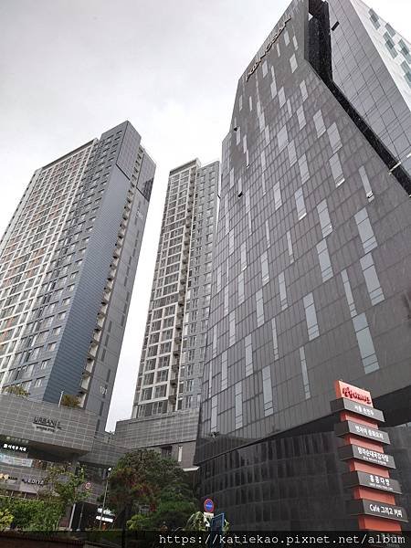 迷妹首爾踩點--충정로역 철길 떡볶이 ▷ 忠正路站 鐵路辣