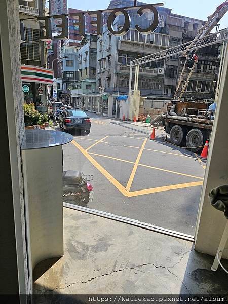 咖啡館小旅行--捷運忠孝敦化站--COFFEE LAW 敦南