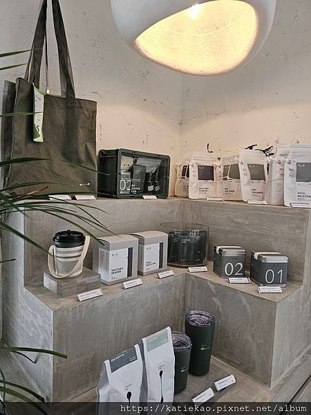 咖啡館小旅行--捷運忠孝敦化站--COFFEE LAW 敦南