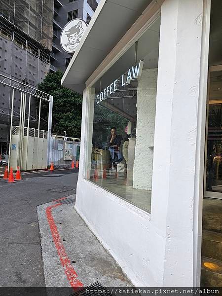 咖啡館小旅行--捷運忠孝敦化站--COFFEE LAW 敦南