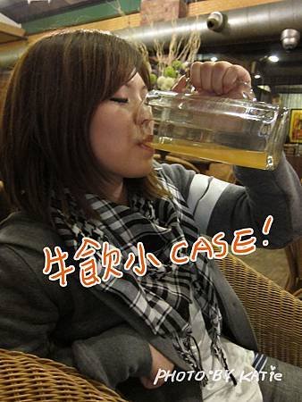 99.11.29-高中三姐妹復業聚餐.jpg