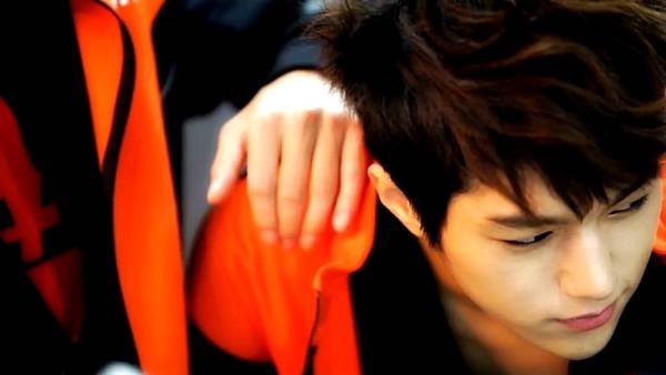 120821 W Korea CUT01