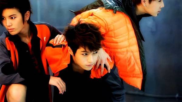 120821 W Korea CUT04