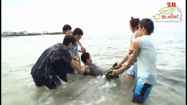 Infinite - She&apos;s back MV Making-nw06