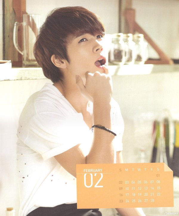 2014 Calendar (cr.La Esperanca; fr. PTT Infinite) (17).jpg