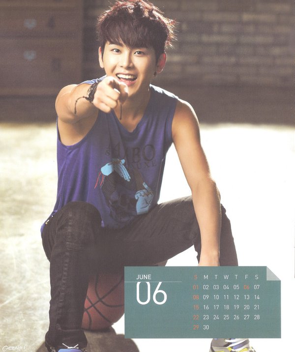 2014 Calendar (cr.La Esperanca; fr. PTT Infinite) (18).jpg