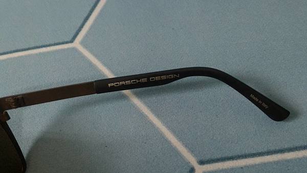 PORSCHE DESIGN  P’8566 a.jpg