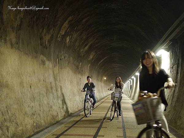 舊草嶺隧道自行車道/福隆海邊