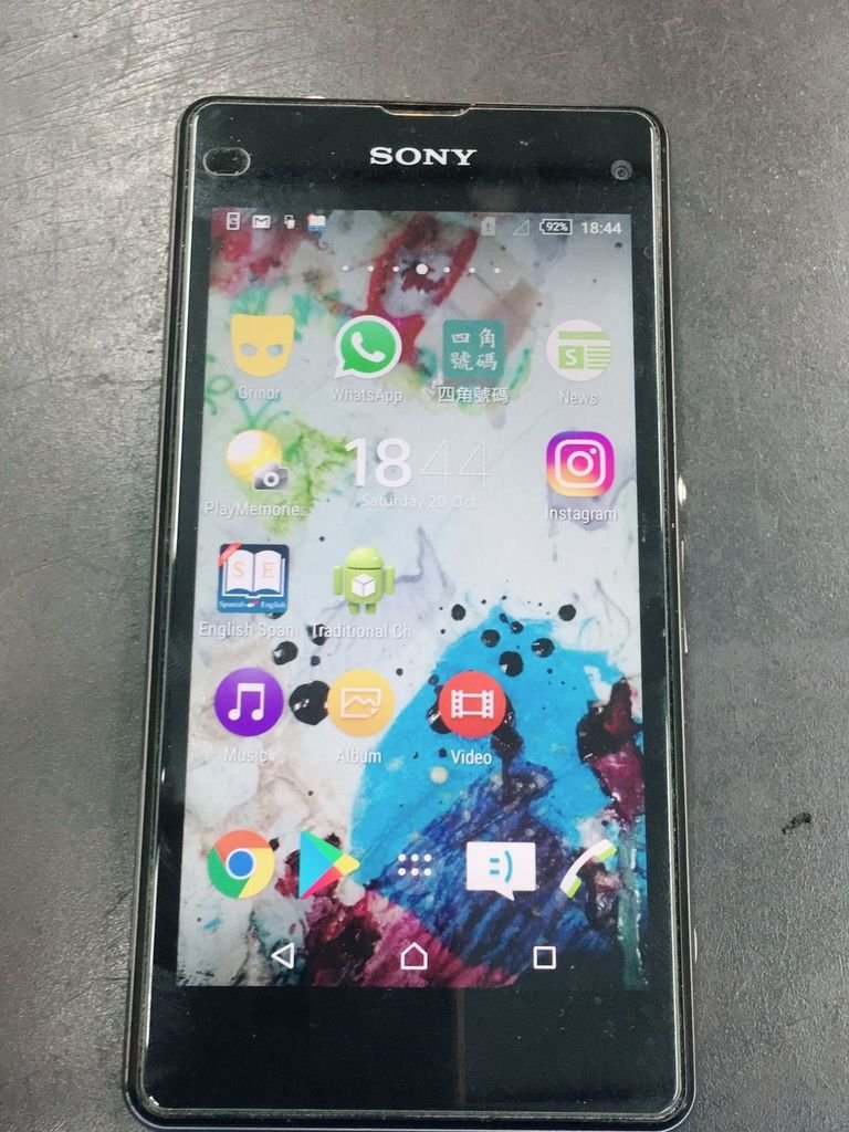 Sony z1 mini電池膨脹更換維修-1.jpg