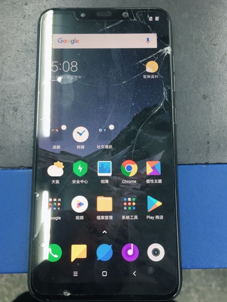 小米 Pocophone f1 液晶螢幕破裂摔破維修-2.jpg