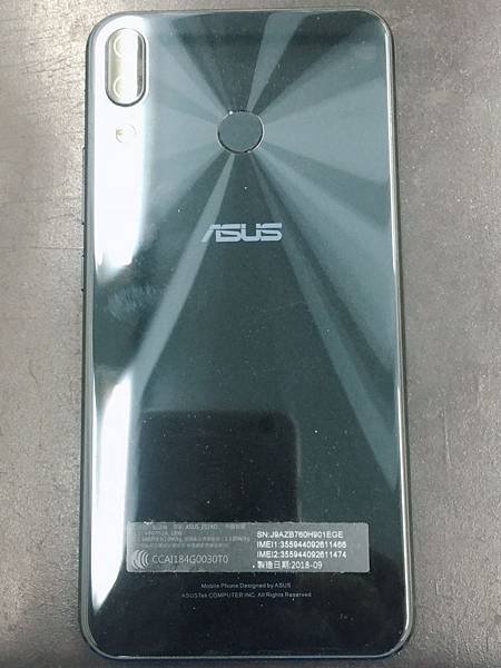 ASUS ZenFone 5Z (ZS620KL) 螢幕液晶玻璃破裂維修-2.jpg