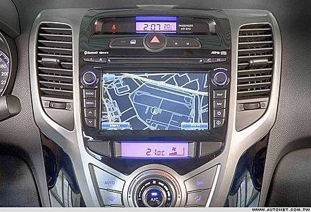 HYUNDAI ix20-1-4.jpg