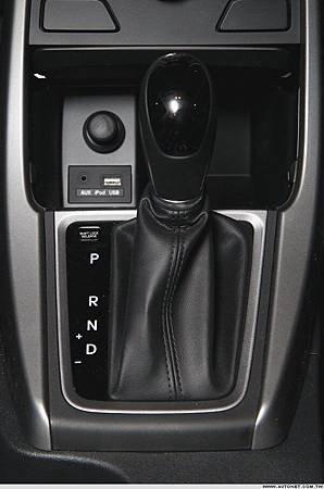 HYUNDAI Elantra EX1-14.jpg