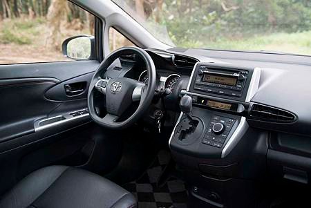 Kia Carens vs1-19.jpg