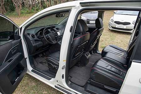 Kia Carens vs1-27.jpg