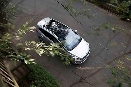 Kia Carens vs1-39.jpg