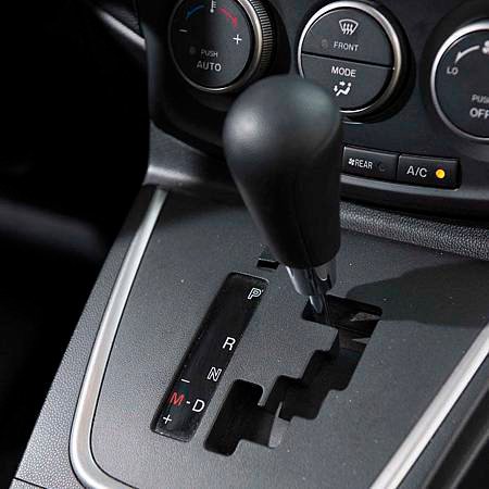 Kia Carens vs1-46.jpg