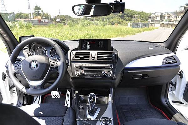 BMW M135i (F20) 開箱_043.jpg