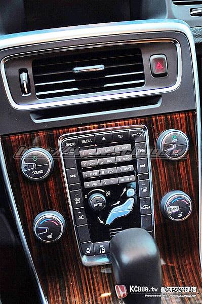 Volvo S60_139.jpg