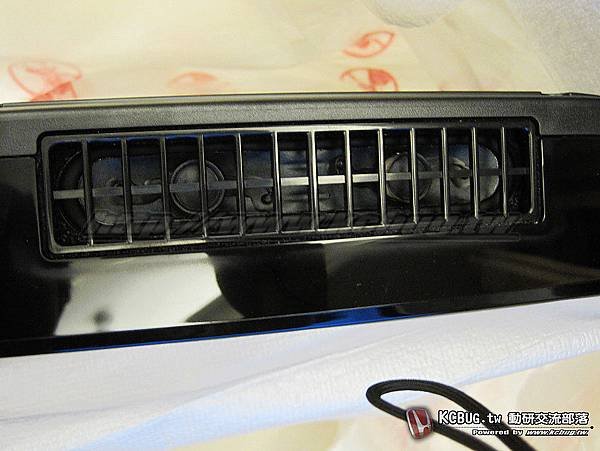 LG 32LD350_019.jpg