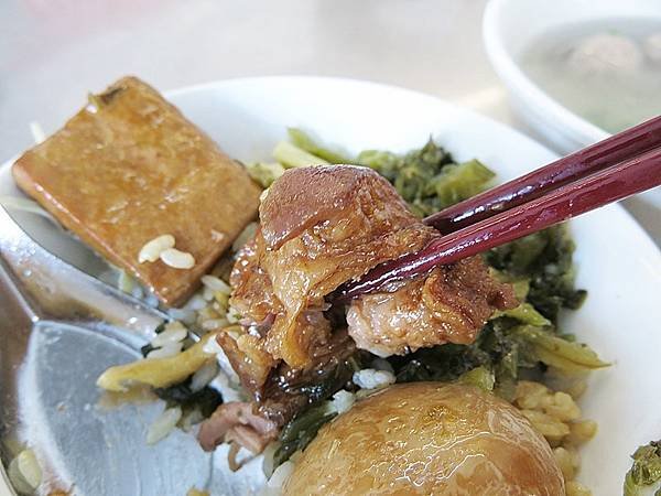 食話食說255：基隆美食！蔡家知高飯，鹹香入味好下飯，三沙灣