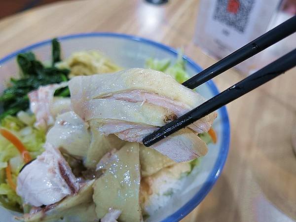 食話食說270：基隆美食！十二橋麵食館，雞肉飯鮮嫩必點，配菜