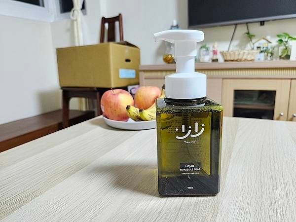 少少生活無添加液體馬賽皂，源自法國百年純淨植萃配方，萬用冷製