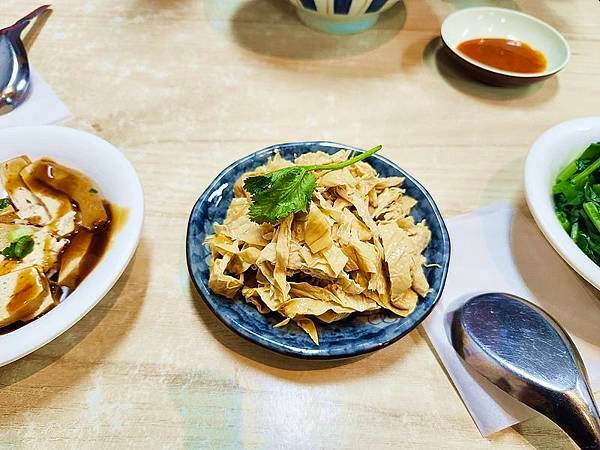 食話食說291：宜蘭美食！阿源羊肉湯，新鮮羊肉份量足，湯頭清