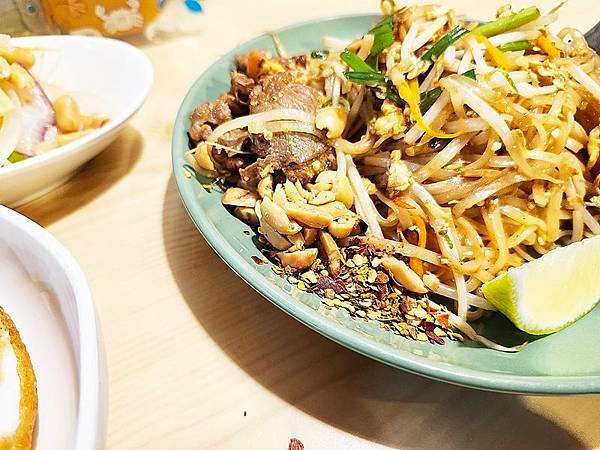 食話食說292：基隆美食！泰機車泰式料理，平價泰式料理，仁愛