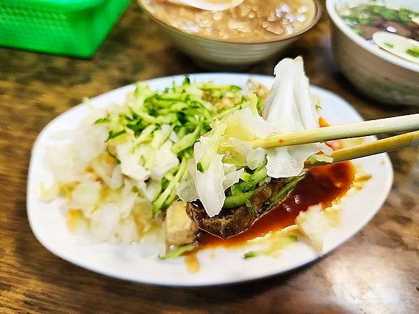 食話食說298：基隆美食！阿根臭豆腐，武嶺街商圈美食，情人湖