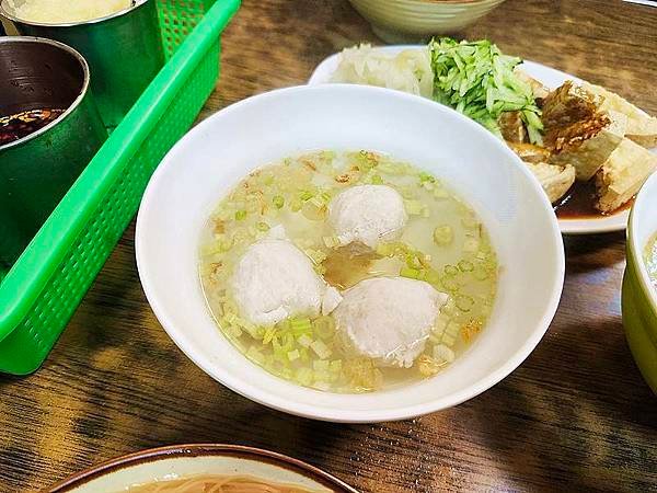 食話食說298：基隆美食！阿根臭豆腐，武嶺街商圈美食，情人湖