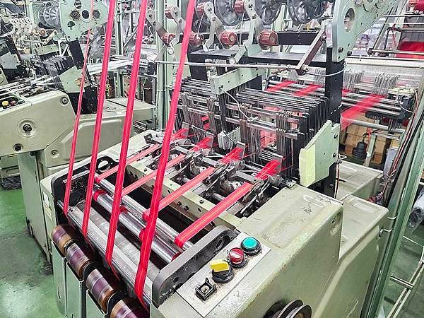 彰化景點！緞帶王觀光工廠，免門票親子同樂，緞帶手作、童玩體驗