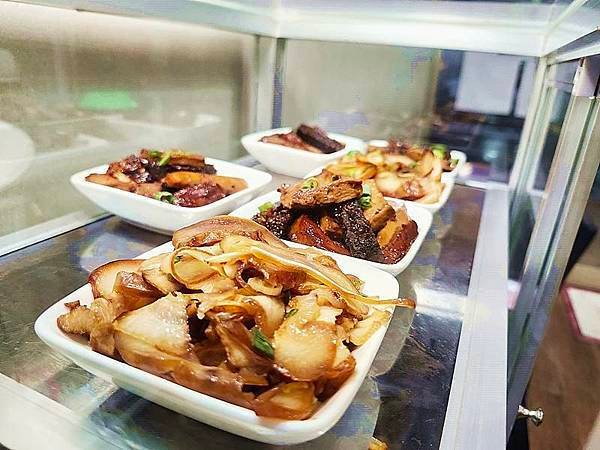 台北美食！肥滋滋牛肉麵專門店Fat Beef Noodles