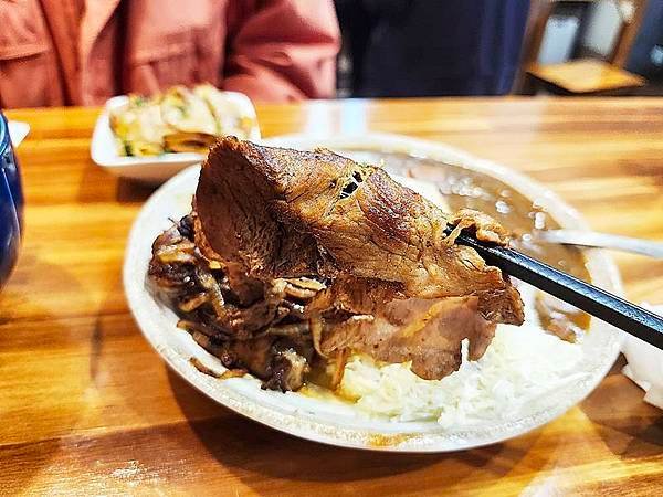 台北美食！肥滋滋牛肉麵專門店Fat Beef Noodles