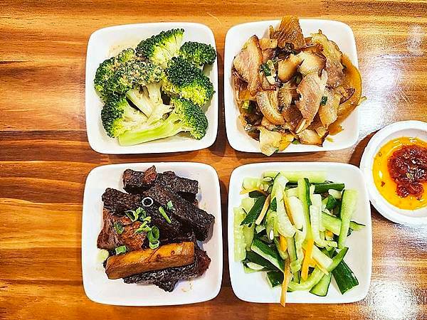 台北美食！肥滋滋牛肉麵專門店Fat Beef Noodles