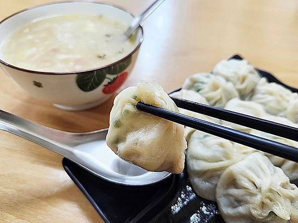 食話食說360：宜蘭美食！美公子湯包，手工現包皮薄湯多味美，