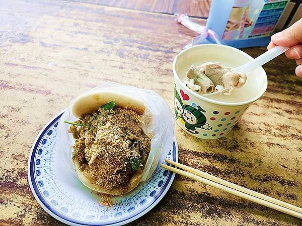 食話食說362：基隆美食！法院前焢肉飯，刈包大開口咬住一座金