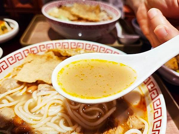 台北美食！螺螄福rose food正宗柳州螺螄粉信義店，台北