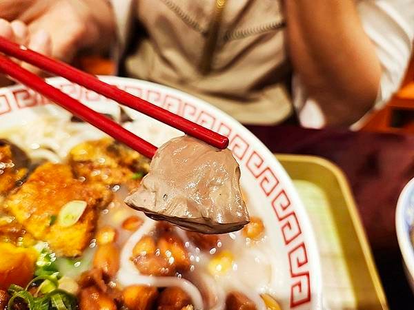台北美食！螺螄福rose food正宗柳州螺螄粉信義店，台北