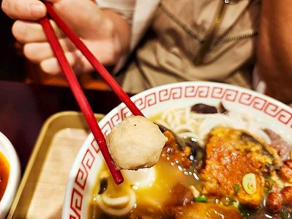 台北美食！螺螄福rose food正宗柳州螺螄粉信義店，台北