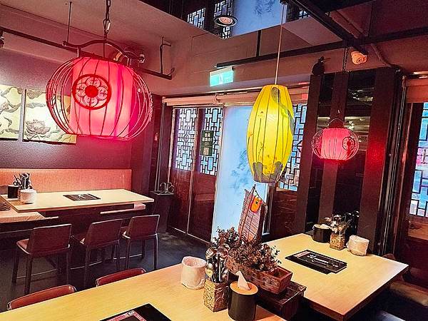 台北麻辣鍋推薦！四川龍府放感情，正宗四川風味麻辣鍋，搭配道地