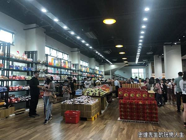 【嘉義觀光工廠】品皇咖啡觀光工廠~喝完一杯再來一杯，打開一扇