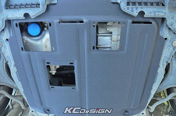 Honda Civic 9 安裝 KCDesign下護板 _02.jpg