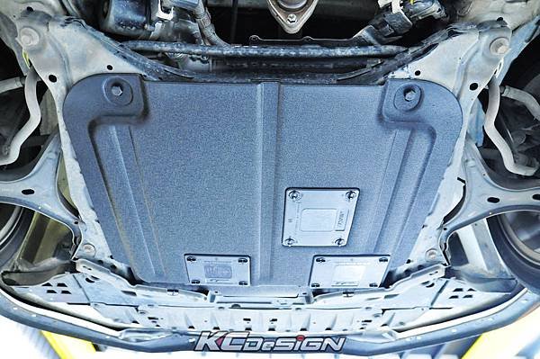 Honda Civic 9 安裝 KCDesign下護板 _07.jpg
