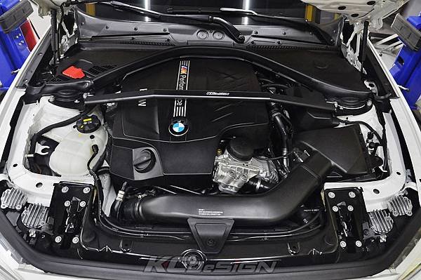 BMW F22 M235i 安裝 KCDesign 引擎室拉桿、前下、後下三角拉、後下兩點式拉桿_20.jpg