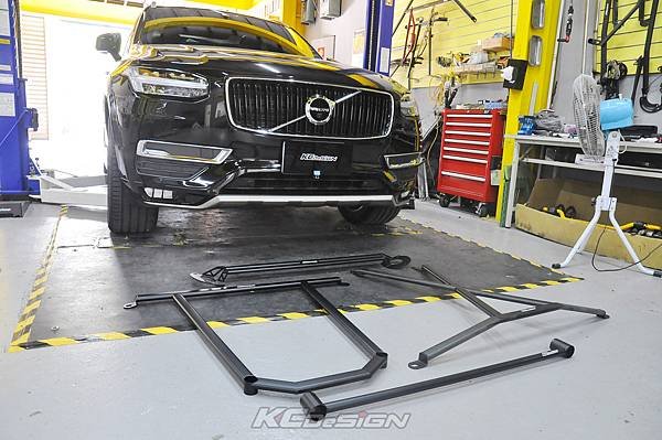 Volvo XC90 D5 AWD 安裝 KCDesign 全車底盤結構桿(4件式)_001.jpg